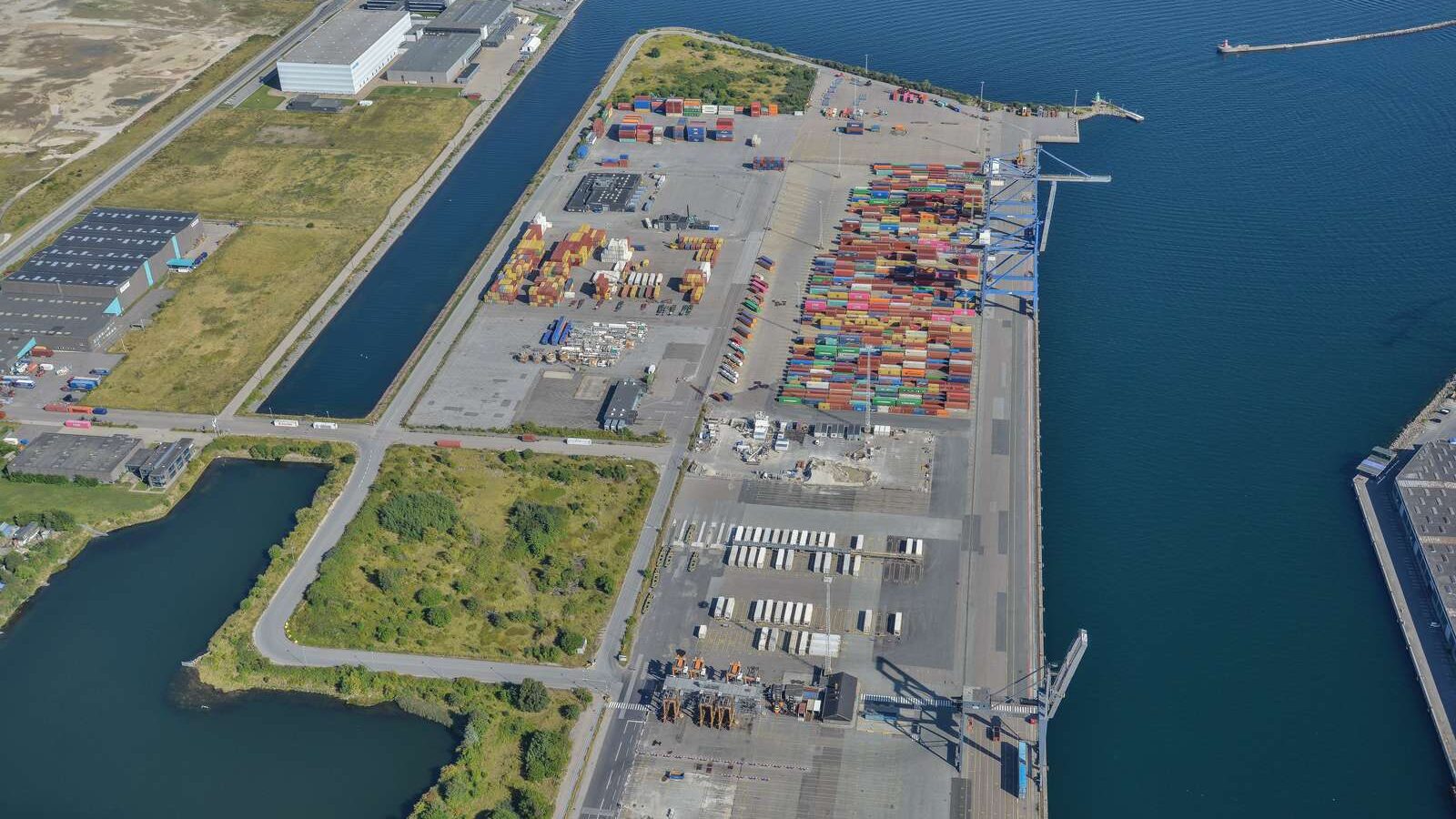 NUVÆRENDECONTAINERTERMINAL